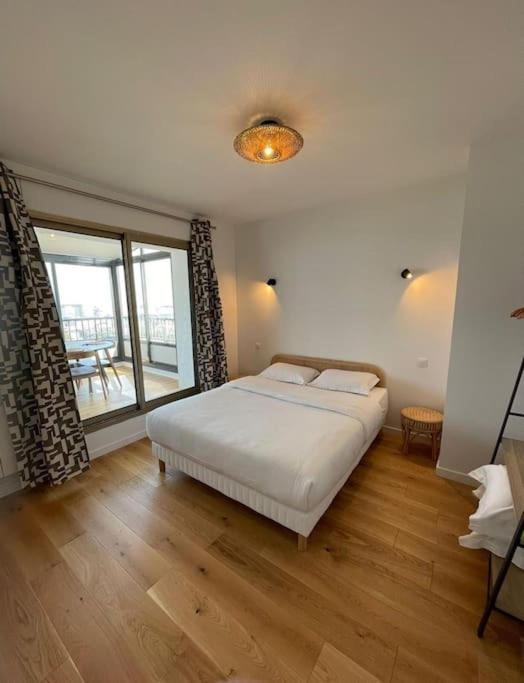 Penthouse / 2 Bedrooms In City Center Of Angers Esterno foto