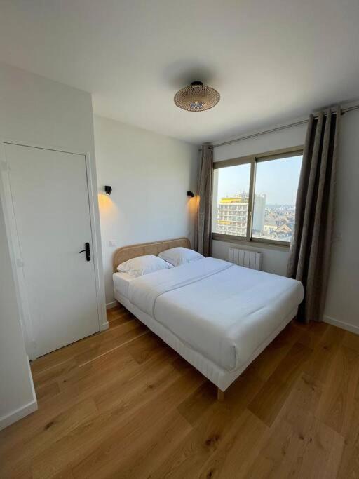 Penthouse / 2 Bedrooms In City Center Of Angers Esterno foto