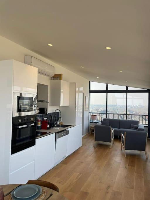 Penthouse / 2 Bedrooms In City Center Of Angers Esterno foto