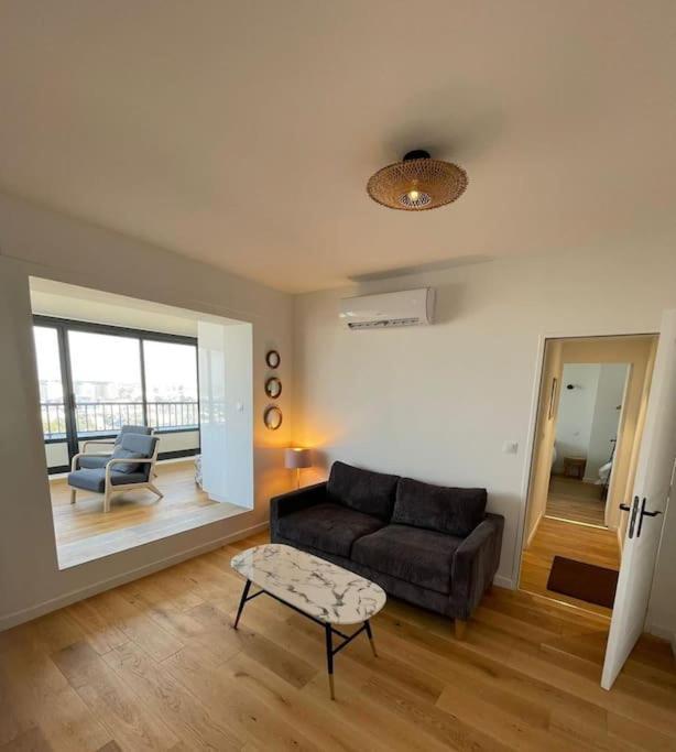 Penthouse / 2 Bedrooms In City Center Of Angers Esterno foto