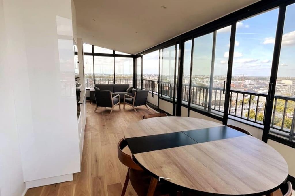 Penthouse / 2 Bedrooms In City Center Of Angers Esterno foto